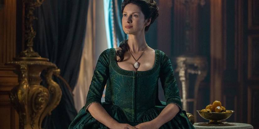 Outlander: Claire's 10 Best Paris Dresses