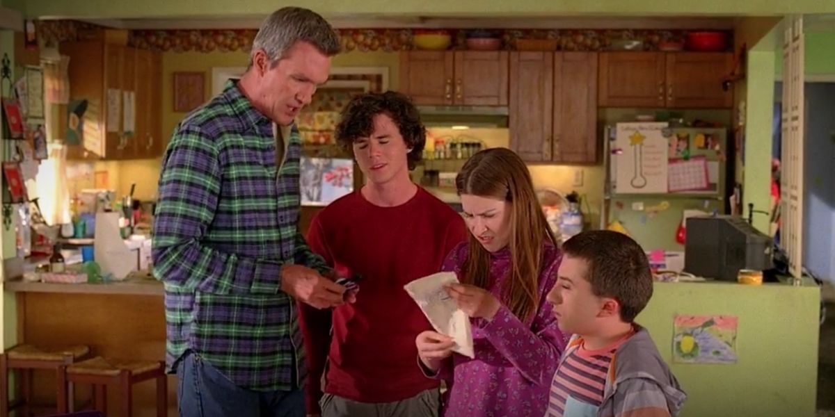 10 Funniest Running Gags On ABCs The Middle