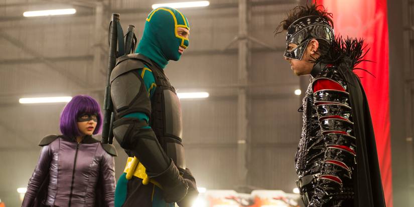 Kick Ass (Aaron Johnson) and Hit Girl (Chlo&euml; Grace Moretz) confronting Red Mist (Christopher Mintz-Plasse) in Kick Ass 2.