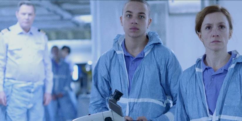 10 Best Dystopian Movies On Hulu, According To IMDb