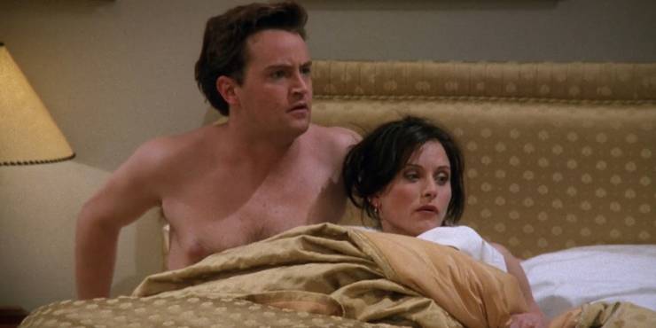 Friends-Monica-And-Chandler-1.jpg (740×370)