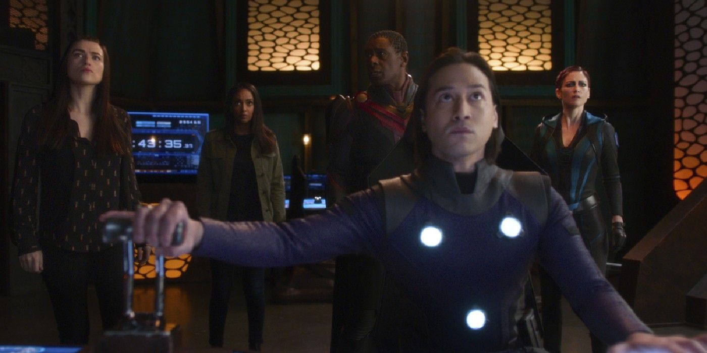Why Supergirl's Tower Is The Arrowverse’s Most Powerful HQ - Informone