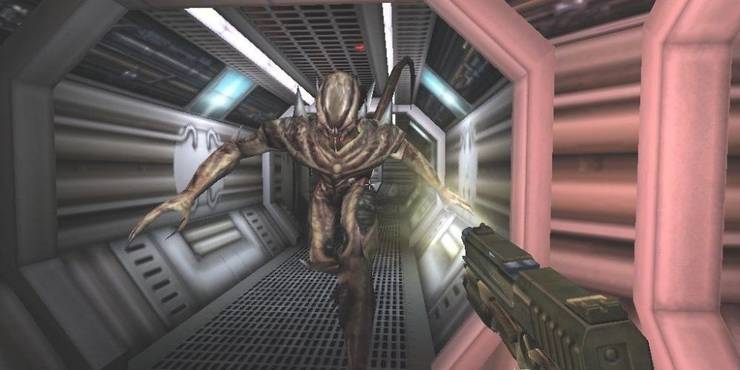 Every Alien Vs Predator Game Ranked Screenrant Every Alien Vs Predator Game Ranked Screenrant