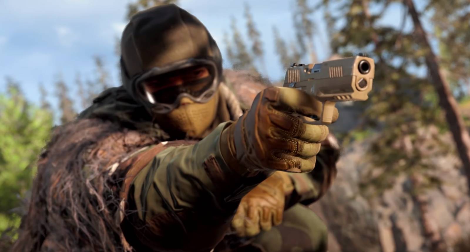 Warzone Hacker Gets a Victory By Shooting At the Ground