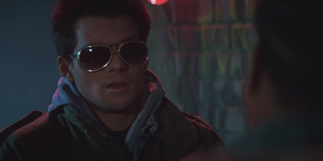 Clarence wearing sunglasses in Tony Scott's True Romance