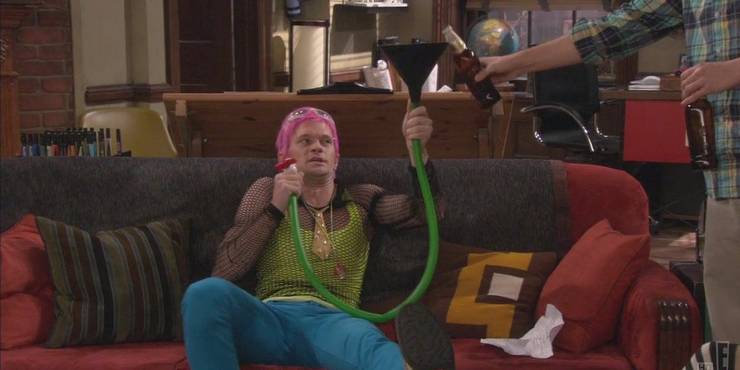 barney-in-the-murtagh-list-with-pink-hair.jpg (740×370)