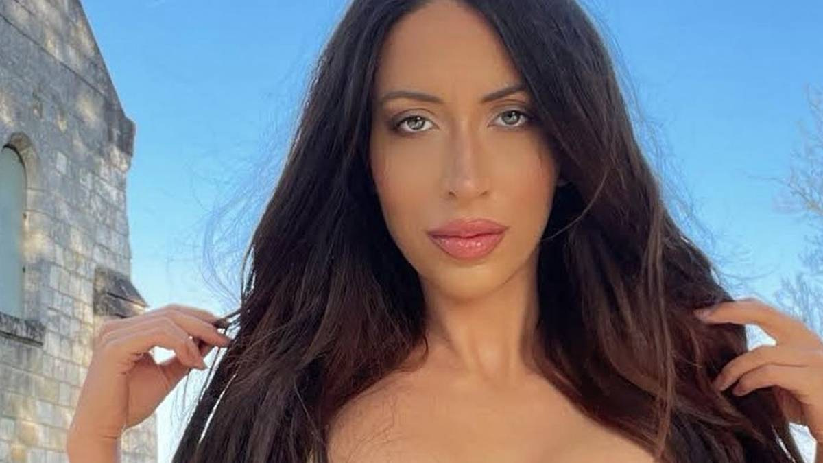 90 Day Fiancé Amira Shocks Fans With Nip Slip On Instagram
