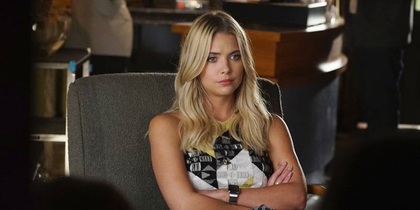 Hanna looking worried on Pretty Little Liars