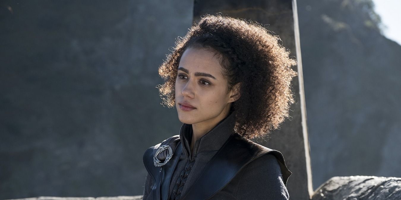 Missandei in armor at Dragon Stone outside