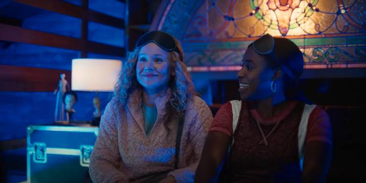 Queenpins Review: Dumb Writing Wastes A Talented Cast