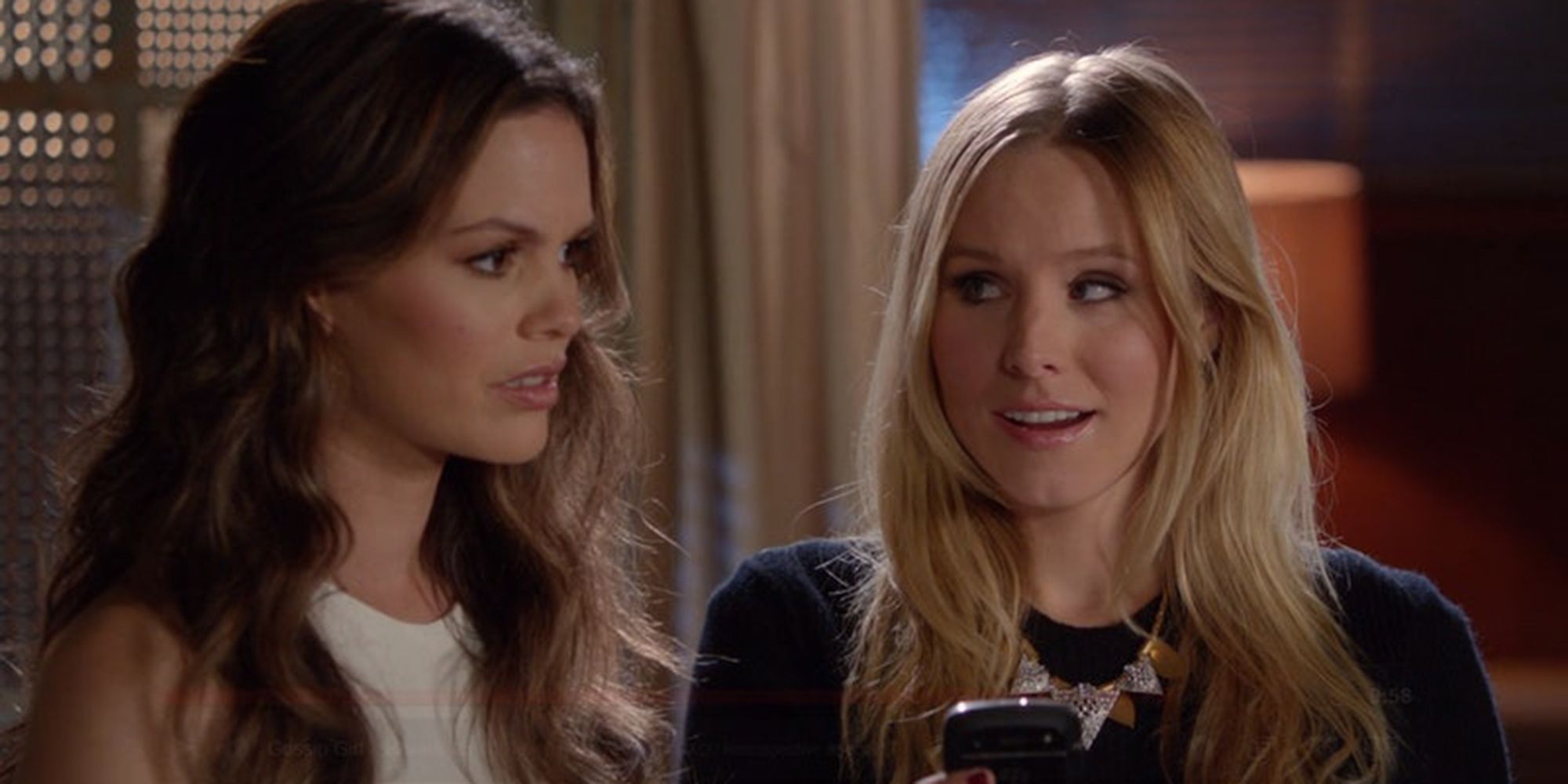 Why Kristen Bell’s Gossip Girl Voiceover Was Almost Cut From Original Show