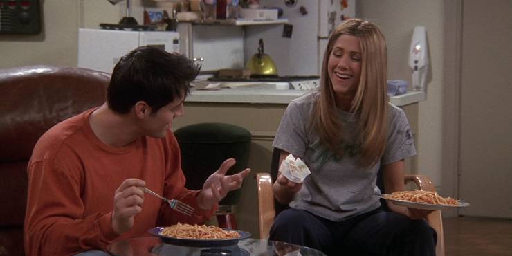 Joey-and-Rachel-eat-spaghetti-in-Friends.jpg (740×370)