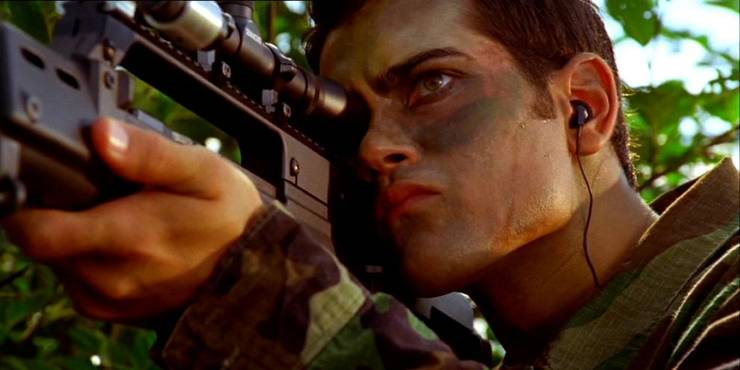 Sanguinário; Idris Elba; O Esquadrão Suicida; Smallville