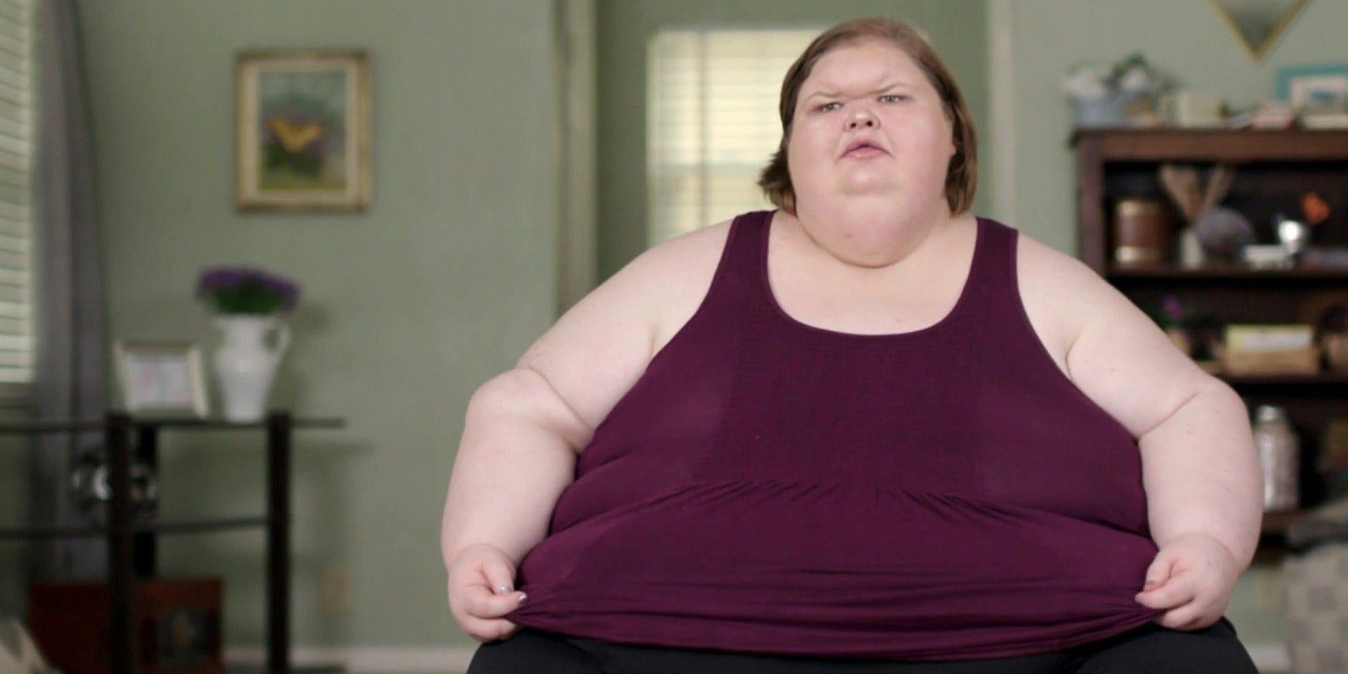 Tammy Slaton 1000-Lb Sisters wearing burgundy top filming confessional