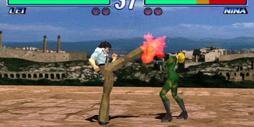 Lei kicks Nina in the face in Tekken 2