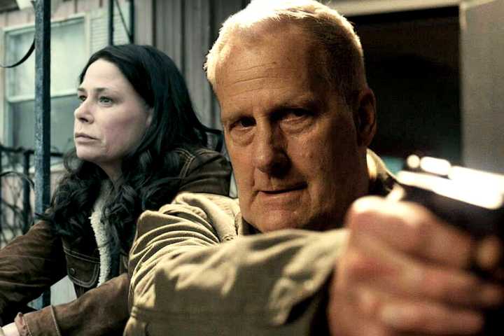 American Rust Summary, Trailer, Season List, Cast, Where to Watch and More