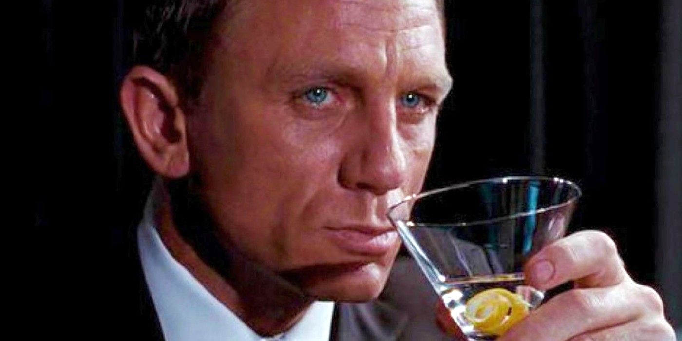 James Bond Theory Gives The Super Spy's Martini Order A Darker Hidden  Meaning, image size:1400x700