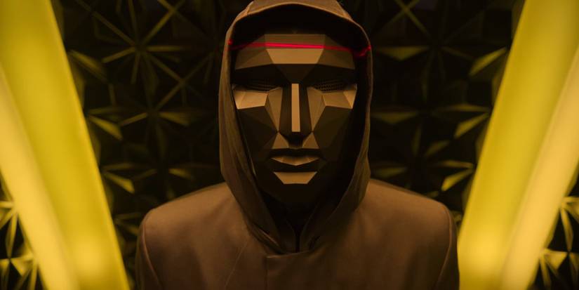 The Front Man wearing his mask in Squid Game