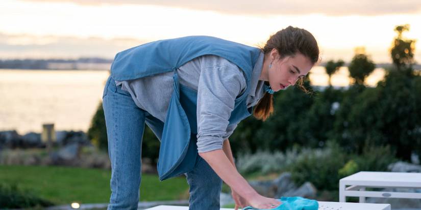 Alexvmaid How Netflix's Maid Compares To The Book