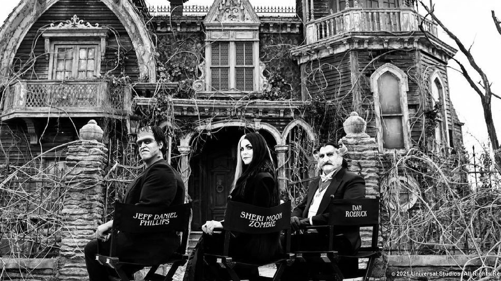 Rob Zombie's Munsters Set Photos Reveal First Look At Cast