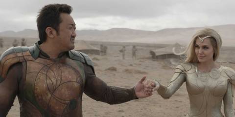 Gilgamesh reaching out for Thena in Eternals.