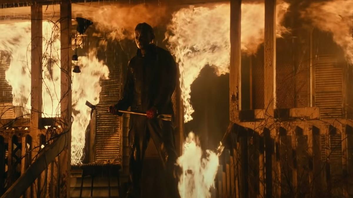 halloween-kills-video-shows-bts-look-at-michael-myers-vs-firefighters