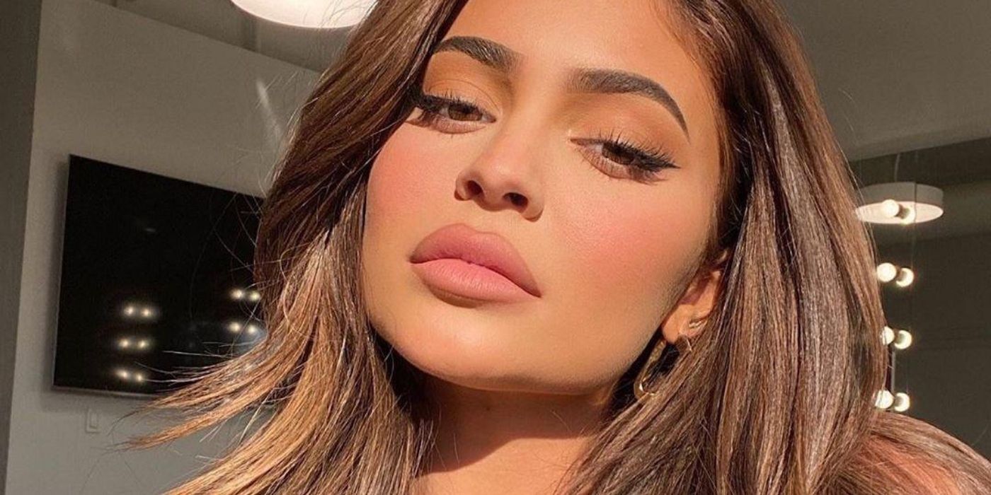 KUWTK: Kylie Jenner Is Having A Quiet Makeup Launch According To Fans