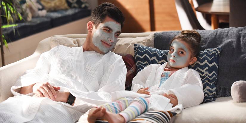 New Girl: Why Schmidt Became A Stay-At-Home Dad In Season 7