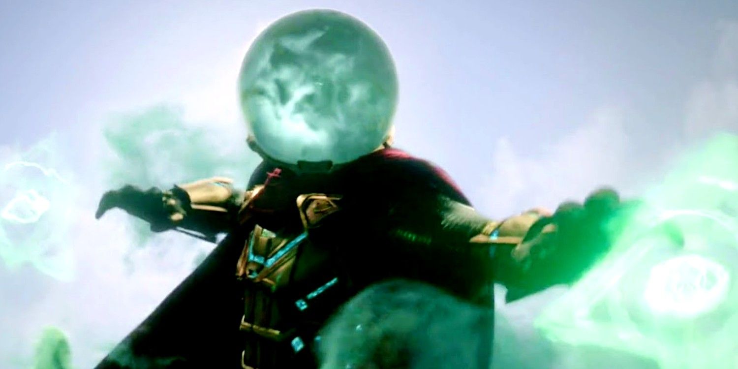 Mysterio Cosplay Has Impressive ComicAccurate Fishbowl Helmet