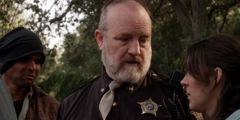 Shelby talking to Ellen May in Justified