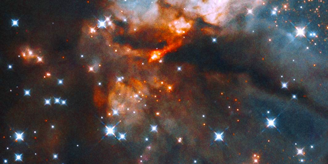Hubble Spies On A Spectacular Nebula Creating Tons Of Rare Stars
