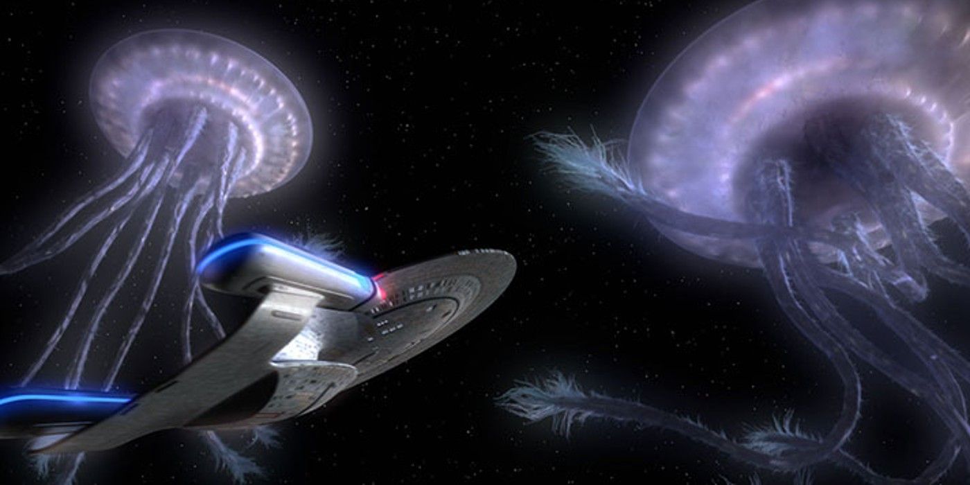 Star Trek The Evil Picard Exploits TNGs First Major Alien Entity