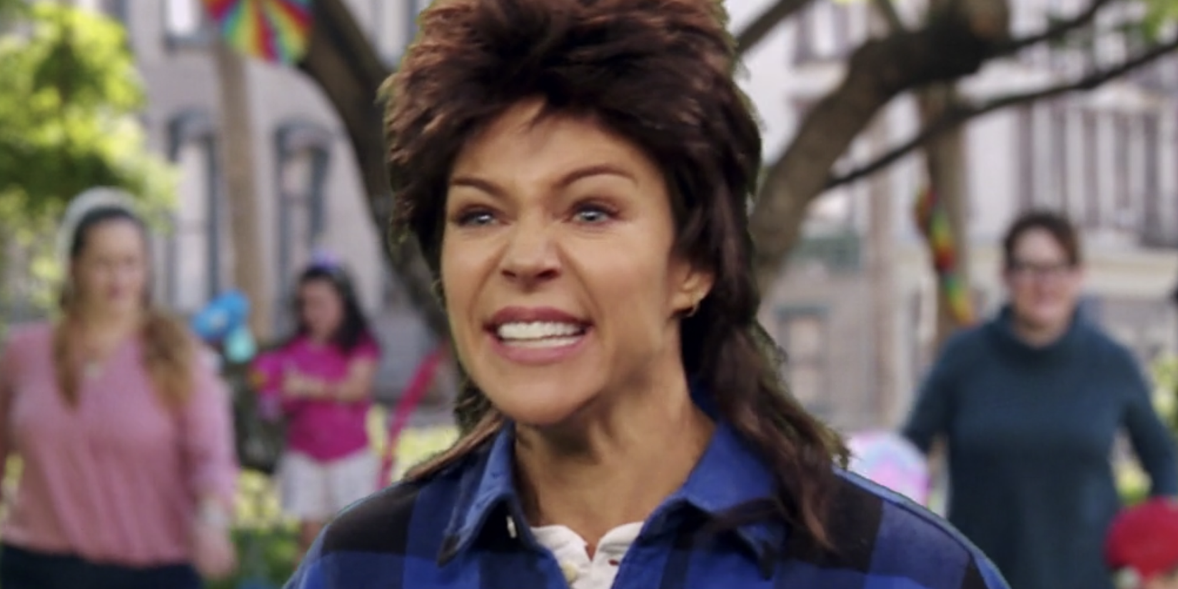 Charlie Day dressed as a Lethal Weapon 7 character in It's Always Sunny in Philadelphia
