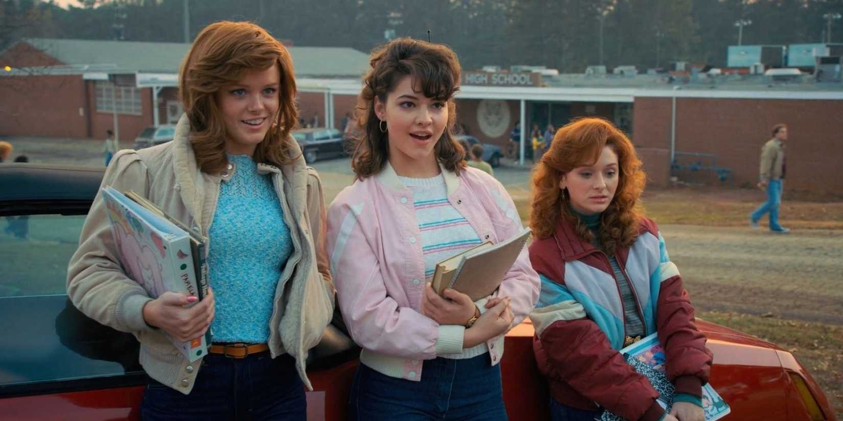 Madelyn Cline em cena de Stranger Things