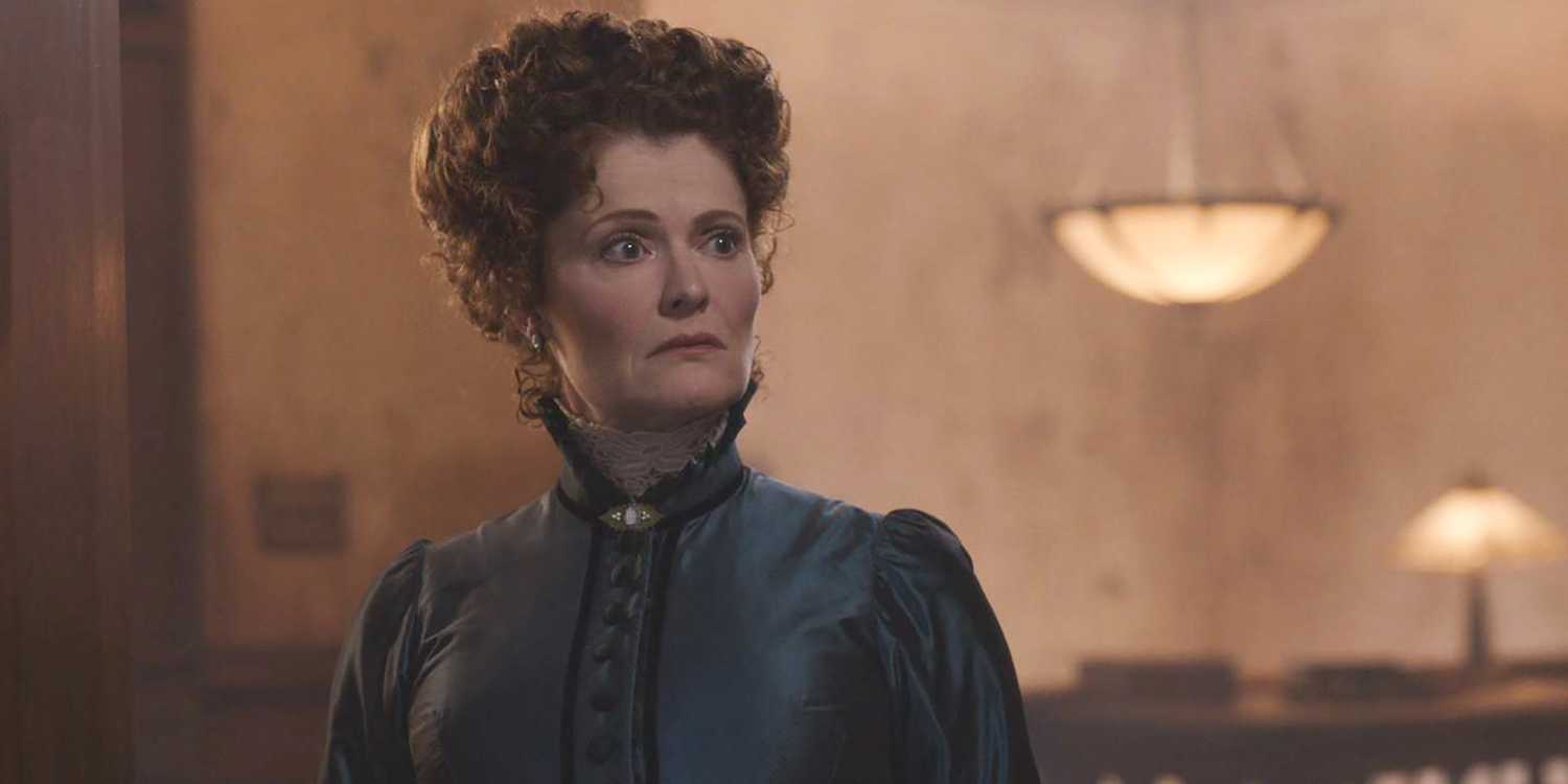 CBS-Ghosts-Hetty CBS' Ghosts: Every Ghost Time Period & Backstory Explained