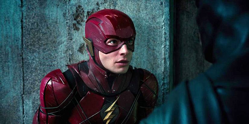 10 Biggest Differences Between The Flash In The Movies & Comics