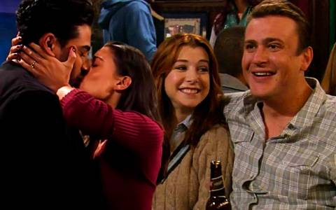 HIMYF's Sid & Hannah Keep The Best Part Of HIMYM | Screen Rant