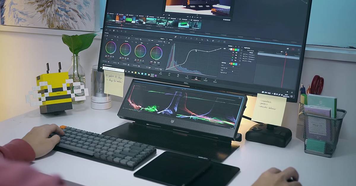 ＜新品未使用＞Lukos Ultrawide 4K Monitor Lukos ultra-wide portable 4K Monitor from $379 - Geeky Gadgets