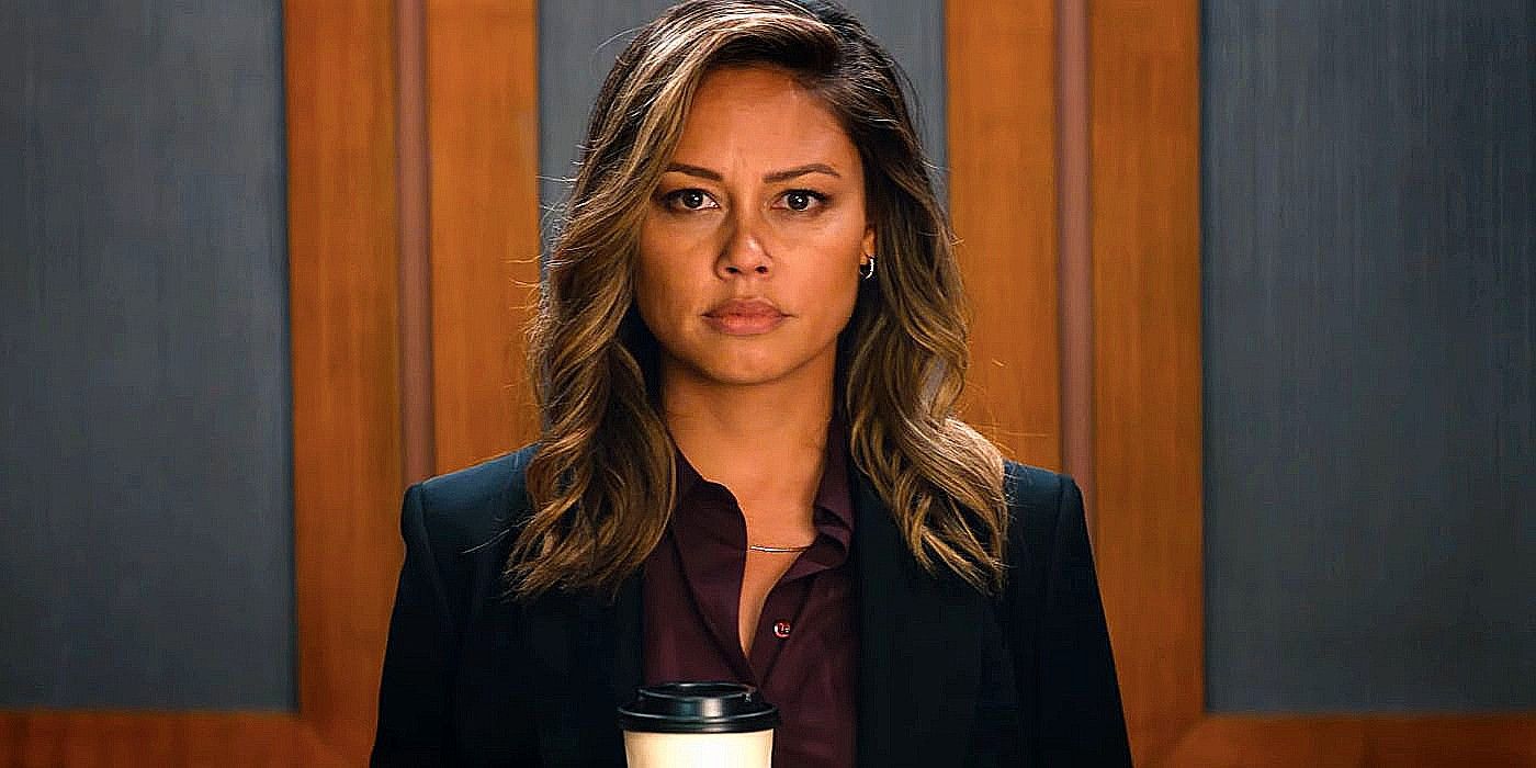 Vanessa Lachey as Jane Tennant staring straight ahead in NCIS: Hawai'i 