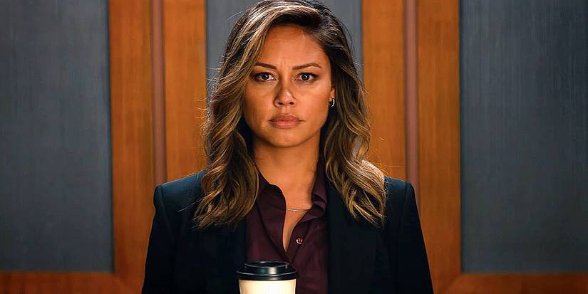 Vanessa Lachey as Jane Tennant staring straight ahead in NCIS: Hawai'i
