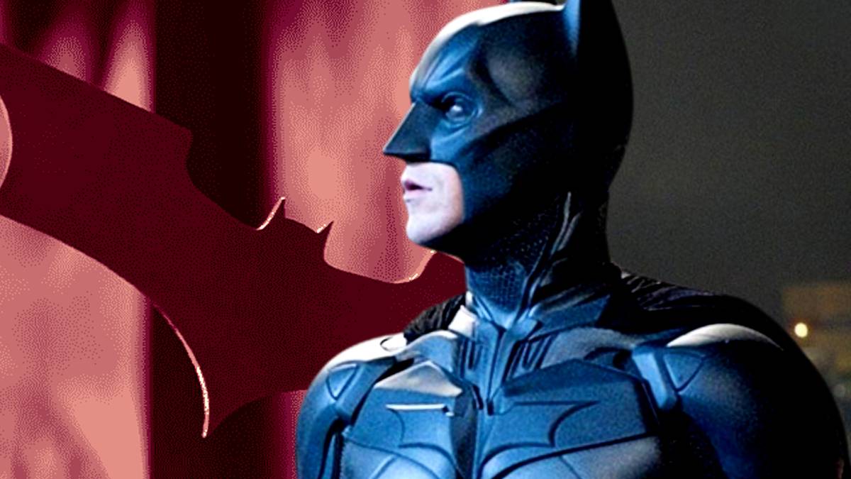 Why Batman Rarely Uses Batarangs In The Dark Knight Trilogy