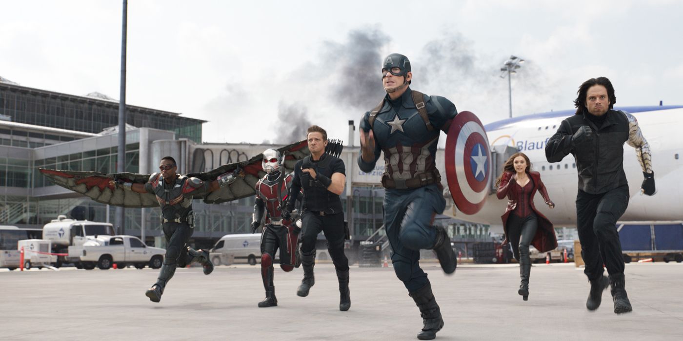 Captain American and his allies rushing into battle in Civil War
