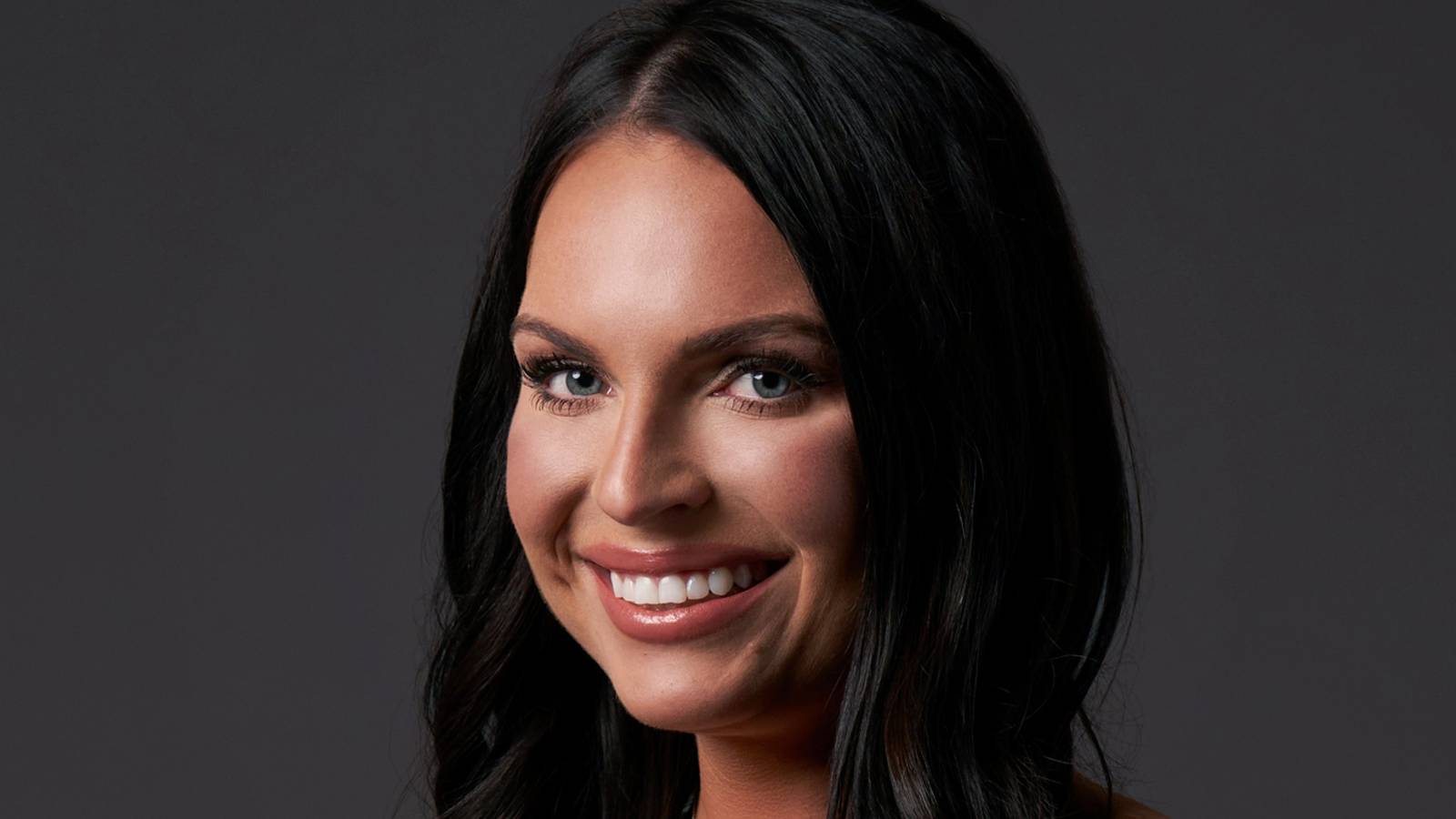 Love Is Blind: Danielle Blames Producers For Her Being Sick In Mexico