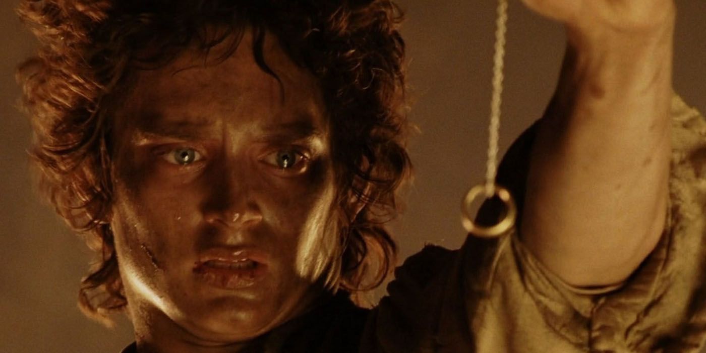 Frodo with the ring in The Lord Of The Rings The Return Of The King