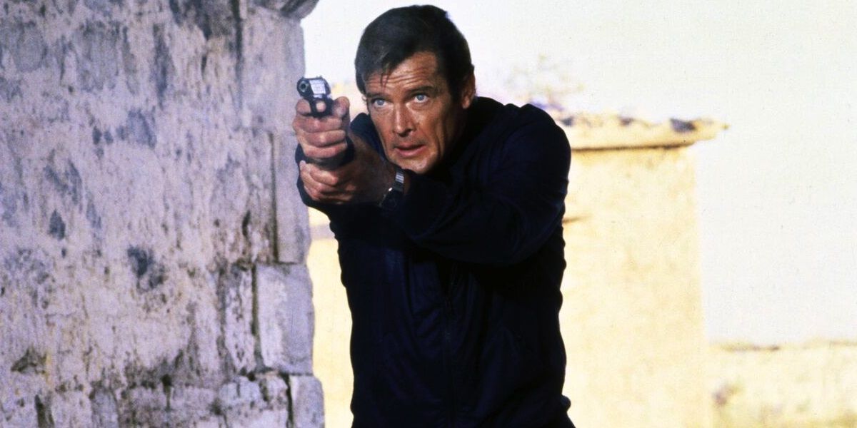 10 momentos de Roger Moore James Bond que no se mantienen hoy