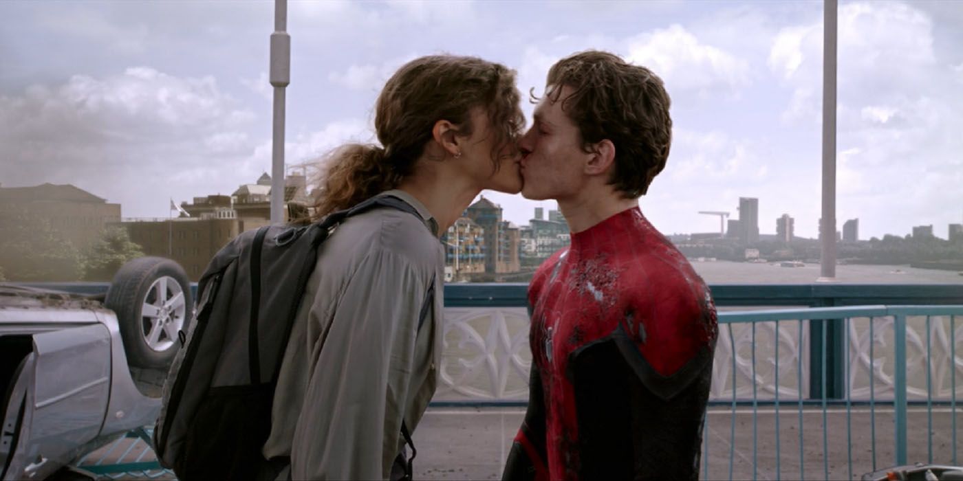 MJ kissing Spider Man in Far From Home