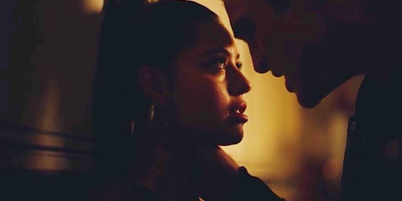 Nate puts his hands on Maddy's throat in Euphoria