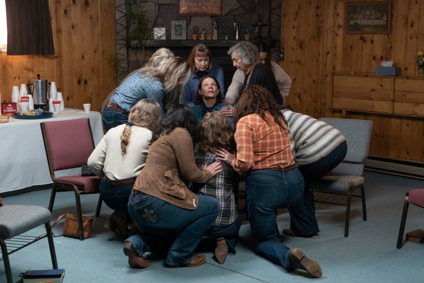 Outer Range First Look Images Reveal Josh Brolin's Western Drama Series