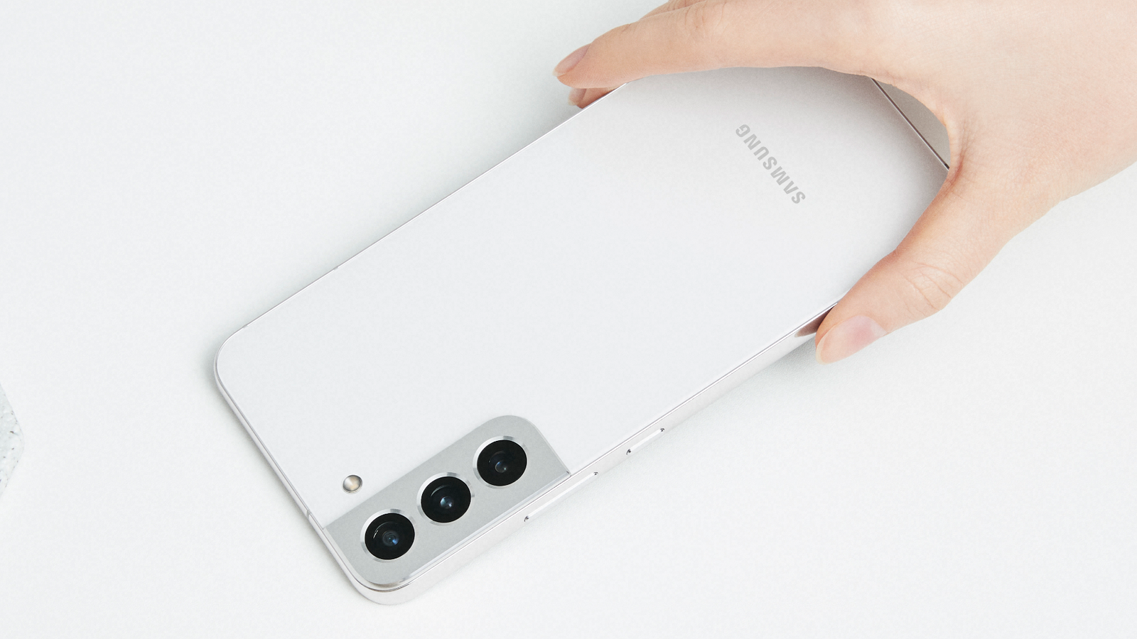 Does The Samsung Galaxy S22 Have A Headphone Jack? Read This Before Buying