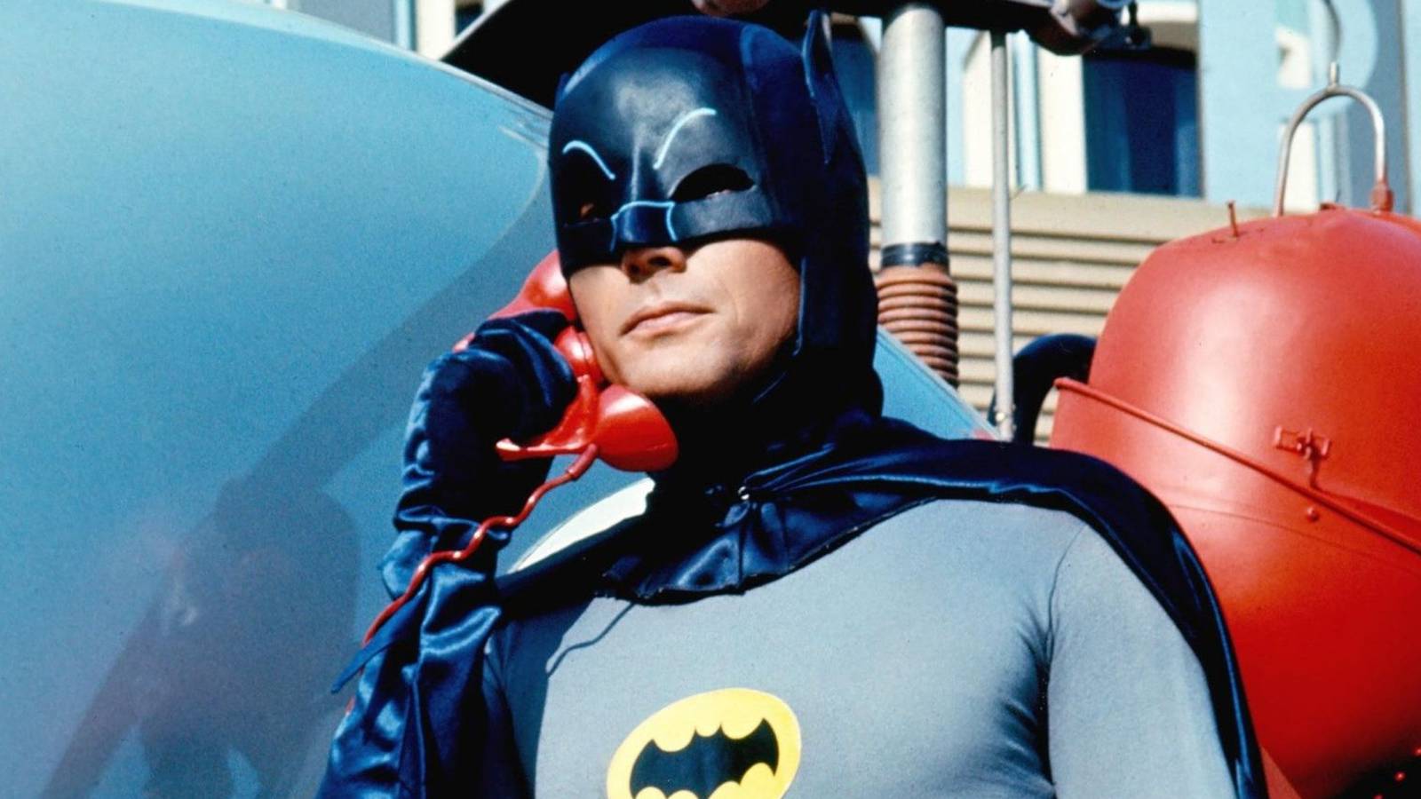 Batman Unleashes What Should Be His Silliest Gadget Ever... But Makes ...